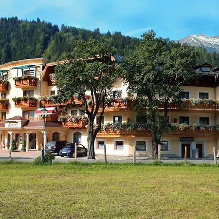 Ferienwelt Kristall Hotel 4*